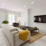 The Gorge House * 龙达
