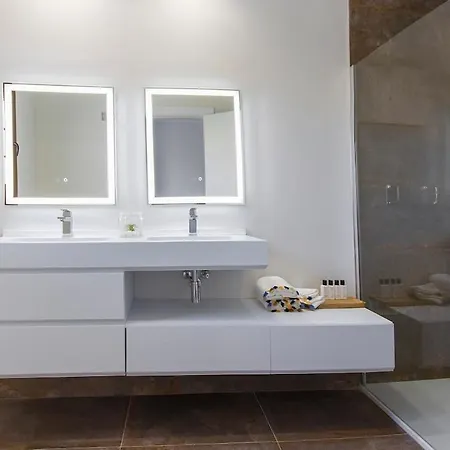 The Gorge House Villa